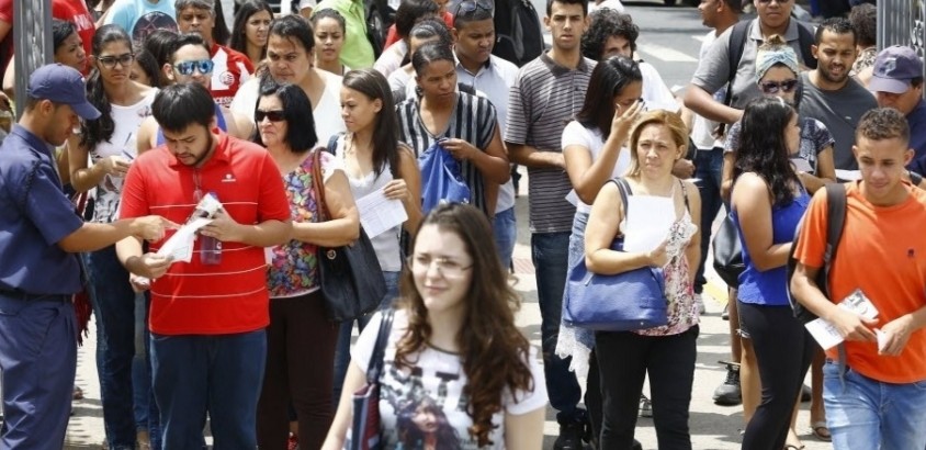 Enem 2015 teve polêmica sobre feminismo e prova exigente