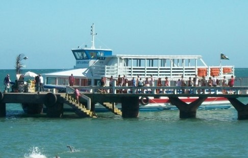 Travessia Salvador-Mar Grande tem mais  quatro horas de parada hoje pela maré baixa