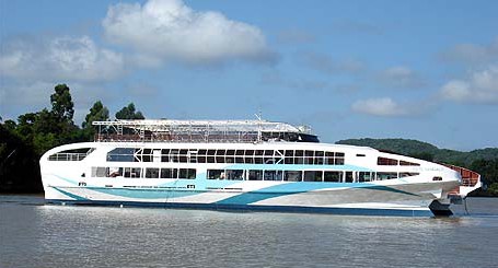 Ferry-boat registra movimento intenso nos terminais de Bom Despacho e São Joaquim