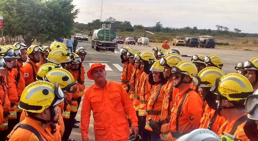 Chapada Diamantina recebe reforços de bombeiros de Brasília