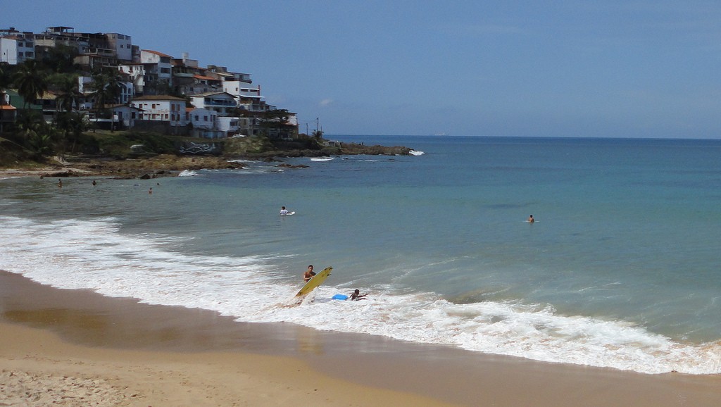 Oito praias estão impróprias para banho em Salvador e RMS