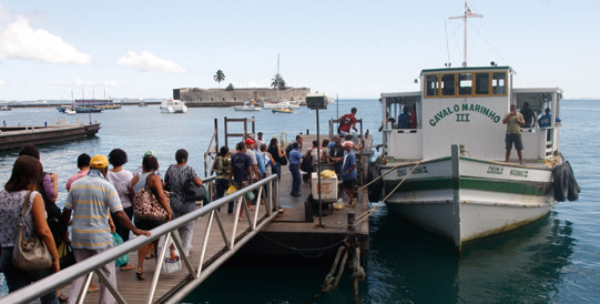 Movimento de embarque é tranquilo na travessia de Salvador-Mar Grande nesta quarta (14)