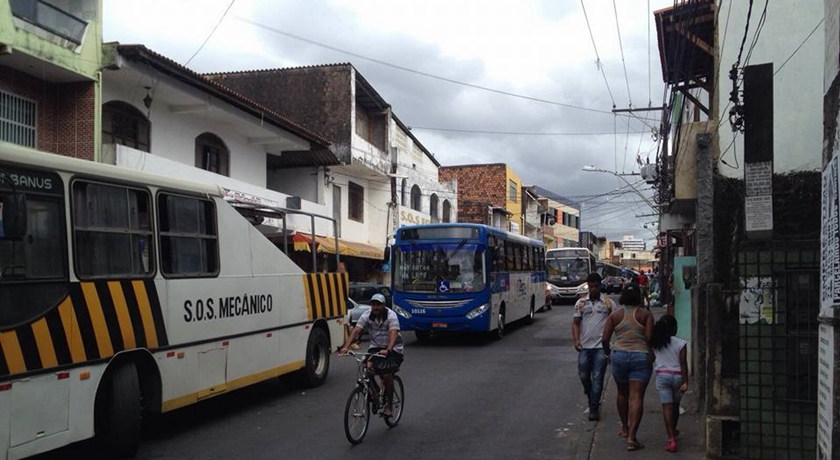 Com policiamento reforçado, ônibus voltam a circular em Nordeste de Amaralina