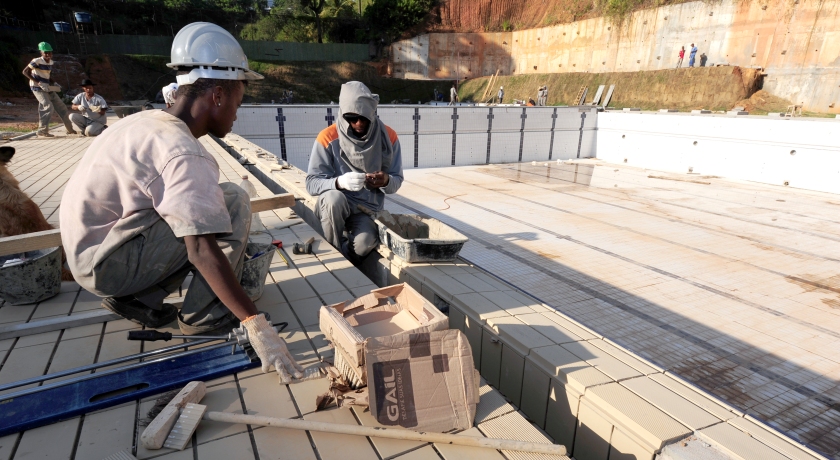 Construção de piscina olímpica em Salvador será concluída em janeiro, diz secretaria