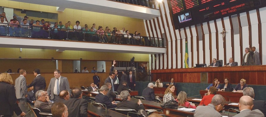 Assembleia Legislativa aprova em 1º turno PEC que altera estabilidade de servidores baianos