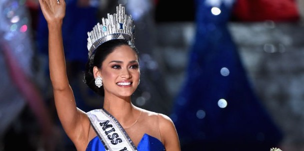 Após retificação de erro, candidata filipina é coroada Miss Universo