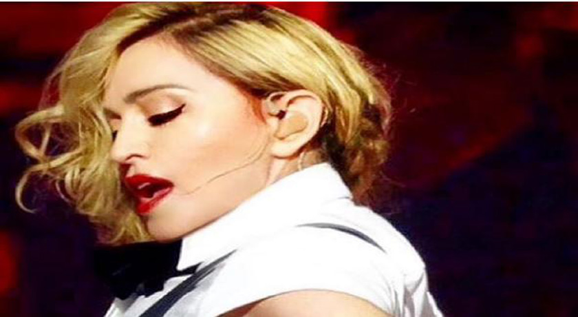 Madonna sofre com apagão em show e reclama: &#8220;Não tente silenciar a rainha&#8221;