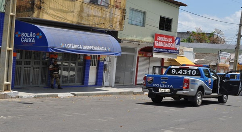 Cliente é baleado de raspão durante assalto a casa lotérica na Bahia