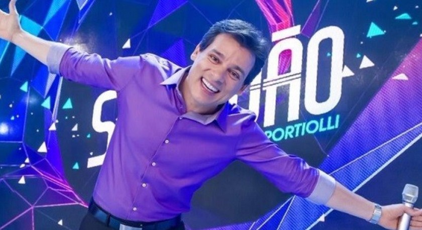 Celso Portiolli curte férias e aparece com visual diferente; confira