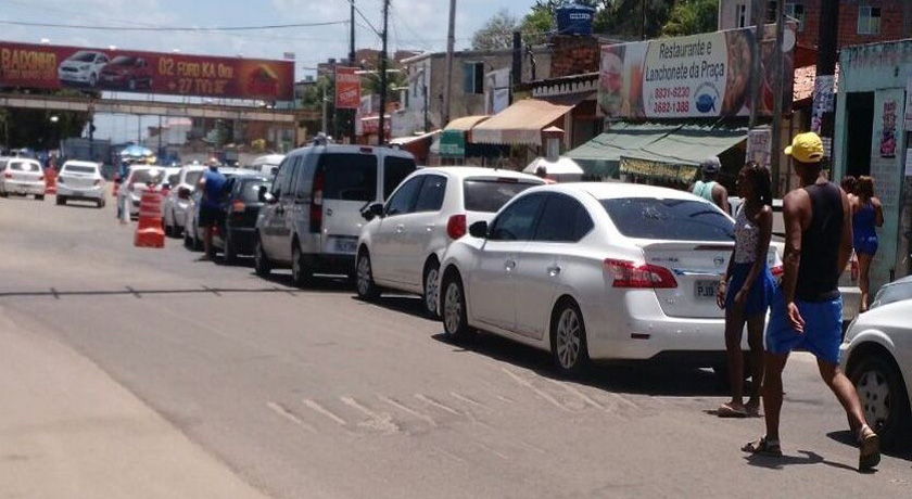 Tempo médio de espera para carros é de três horas no sistema ferry-boat