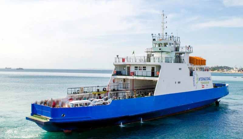 Sistema ferry-boat tem fluxo intenso no terminal de Bom Despacho na volta do feriado