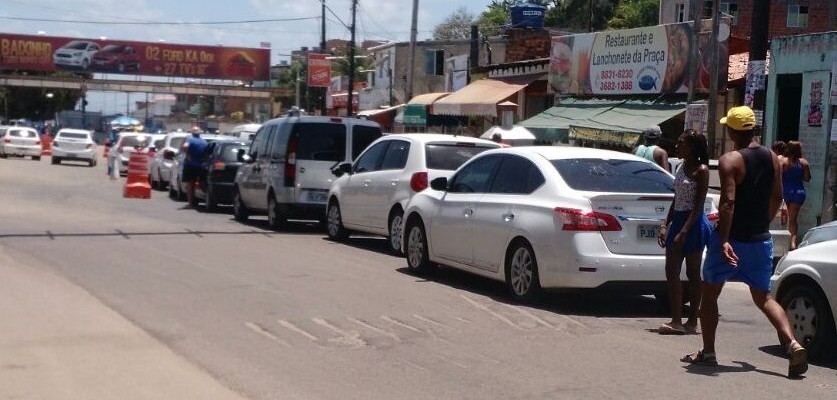 &#8220;Bora filmar! Bora filmar!&#8221;: Usuários do Ferry usam  Whatts app para protestar contra tempo em fila