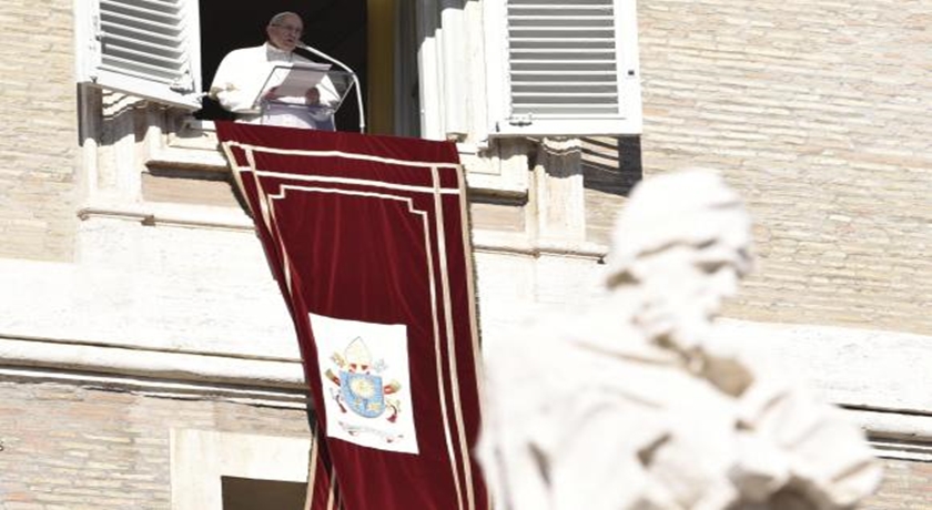 Papa Francisco pede que imigrantes mantenham esperança