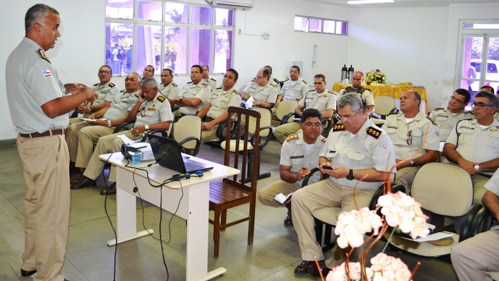 Comandante da PM discute estratégias contra criminalidade em Feira e Juazeiro