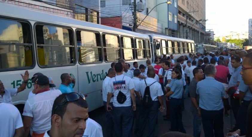 POLÊMICA: Por acordo descumprido, sindicato promete recolher ônibus durante Carnaval; Entenda!