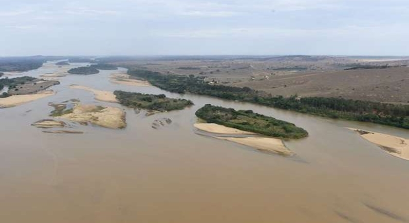 Câmara recebe laudo que mostra que água do Rio Doce está imprópria para consumo