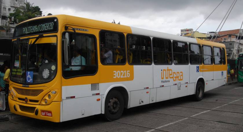 Sete motoristas de ônibus são flagrados durante teste do bafômetro e retirados de escala