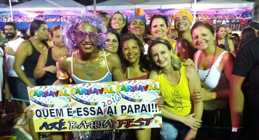 &#8220;QUEM É ESSA AÍ, PAPAI?&#8221; Foliões contrariam Ivete e deixam de lado ciúmes no Carnaval: &#8220;aqui ele não se cria&#8221;