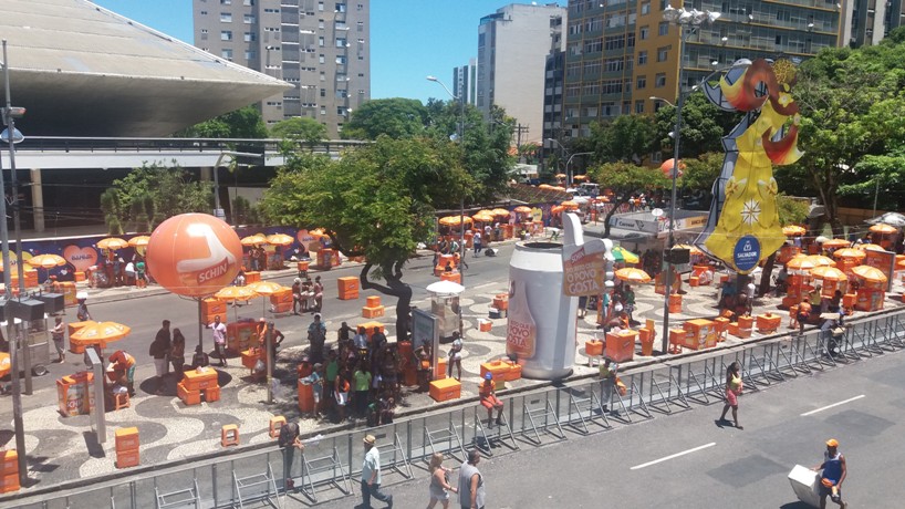 REVOLTA TAMBÉM DO CAMPO GRANDE: Ambulantes se queixam da fiscalização: ?Ano que vem, não voltaremos?