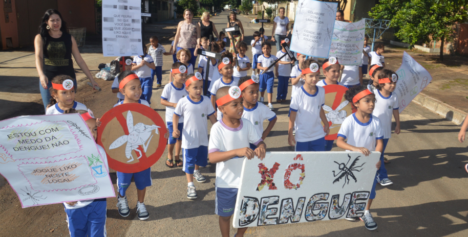 MOBILIZAÇÃO NACIONAL: Escolas conscientizam alunos sobre o combate ao Aedes aegypti