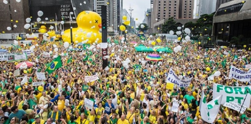 PROTESTOS: Manifestantes fazem atos em todo o Brasil; SP teve o maior movimento desde as ?Diretas já?