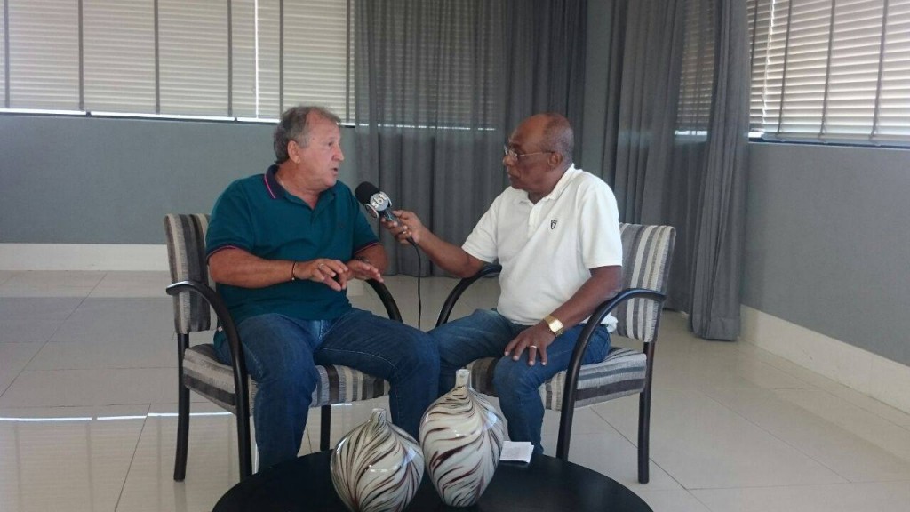 NO CAMPO DO 4: Programa terá entrevista com Zico e reencontro do craque com Beijoca