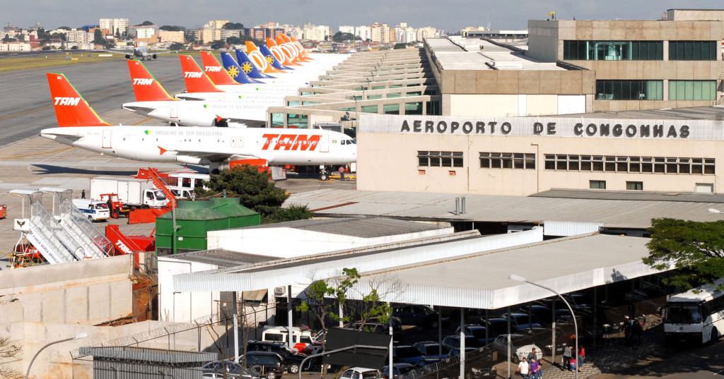 Aeroportos do país registram atrasos em dia de protesto