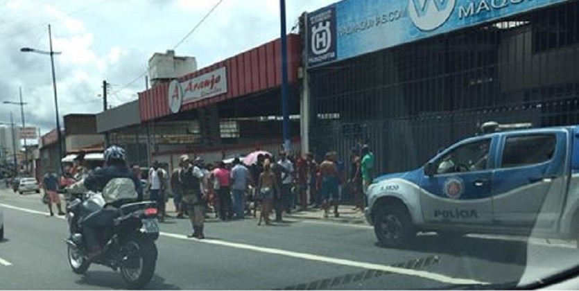 ACIDENTE: Mulher morre após ser atropelada na Avenida Bonocô, na manhã deste domingo