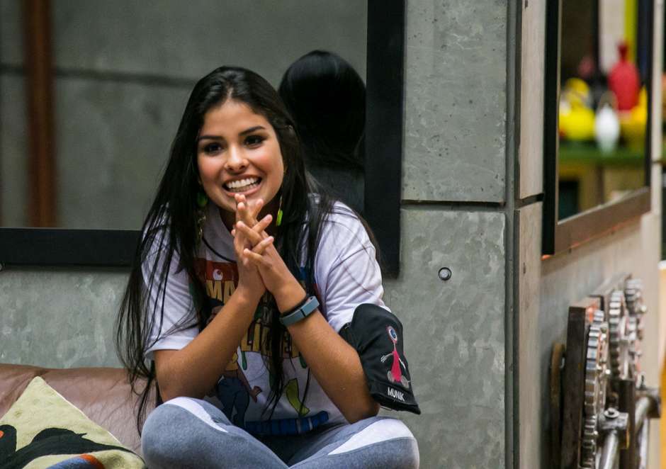 BBB16: Aos 19 anos, Munik vence o reality show e fatura R$ 1,5 milhão