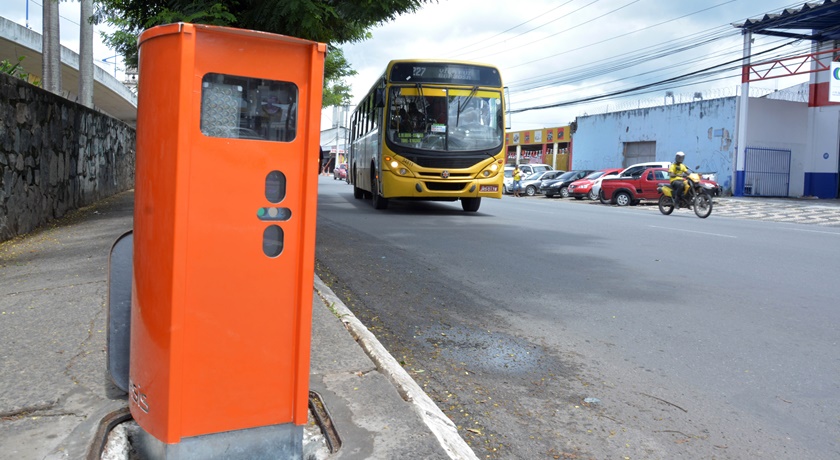 &#8216;LARANJINHA&#8217;: Radares fixos de Salvador são revestidos com cabine antivandalismo