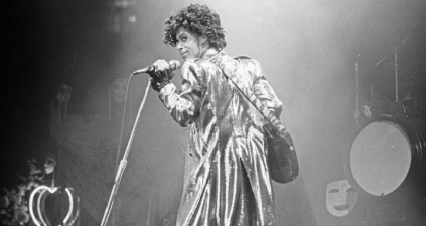 PRINCE: Corpo do astro da música pop é cremado em cerimônia particular