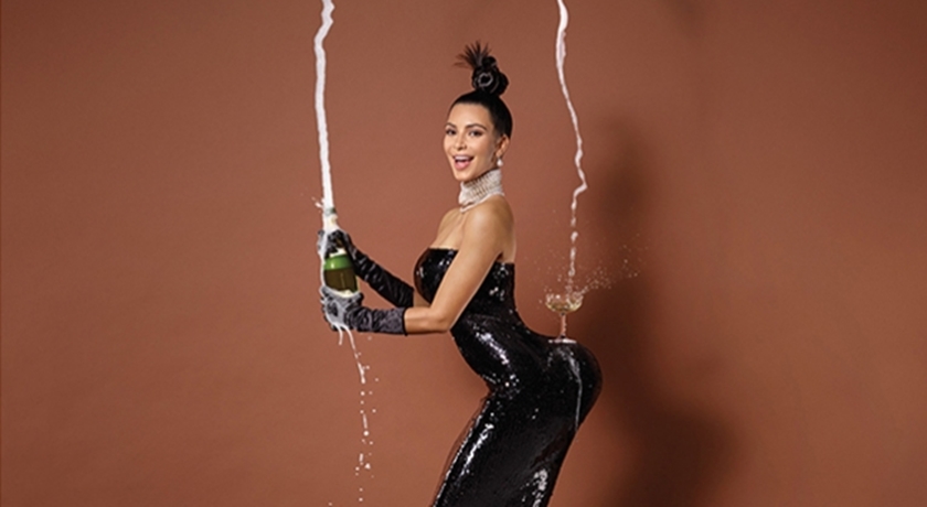 QUANTA SAÚDE!: Kim Kardashian volta a &#8216;quebrar a internet&#8217; com fotos picantes em rede social; Confira