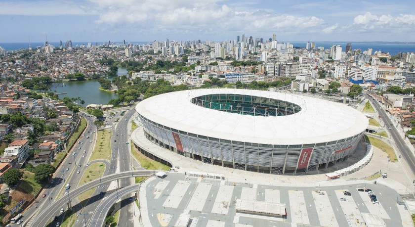 Baile infantil agita a criançada na Arena Fonte Nova