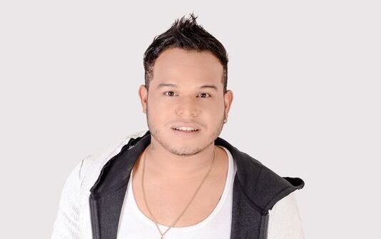 Tierry recebe Márcio Victor, Alinne Rosa e Filhos de Jorge no Éden