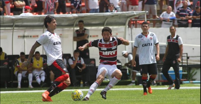 BAILE NO ARRUDA: Com dois de Grafite, Vitória é goleado pelo Santa Cruz na primeira partida da Série A