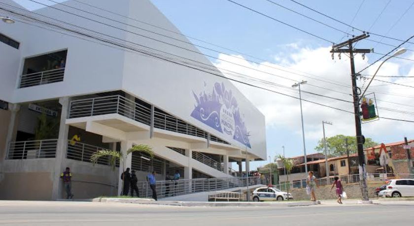 CHOQUE: Homem morre eletrocutado no mercado municipal de Cajazeiras, em Salvador