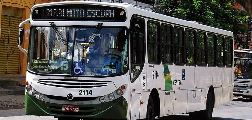 Ônibus seguem sem entrar na Mata Escura: ?Só voltaremos com segurança?, diz secretário