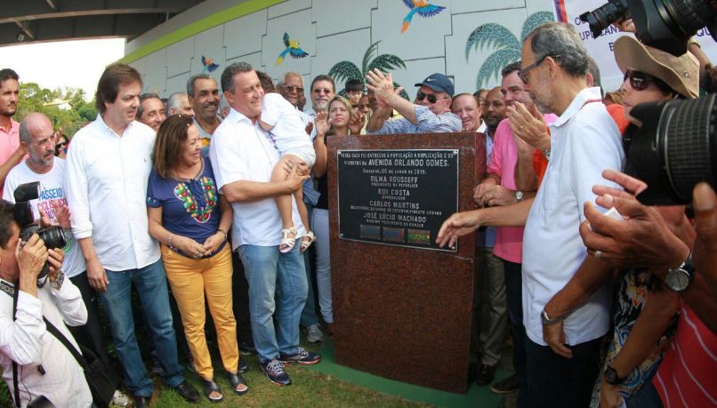 Com direito a passeio ciclístico, Rui Costa inaugura Av. Orlando Gomes; Veja fotos