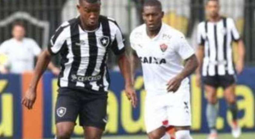 &#8216;PONTO SUADO&#8217;: No fim do jogo, Vitória arranca empate e deixa Botafogo na zona da degola