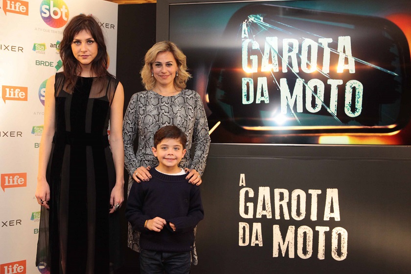 Com produção da Mixer, série &#8220;A Garota da Moto&#8221;, estreia em julho no SBT