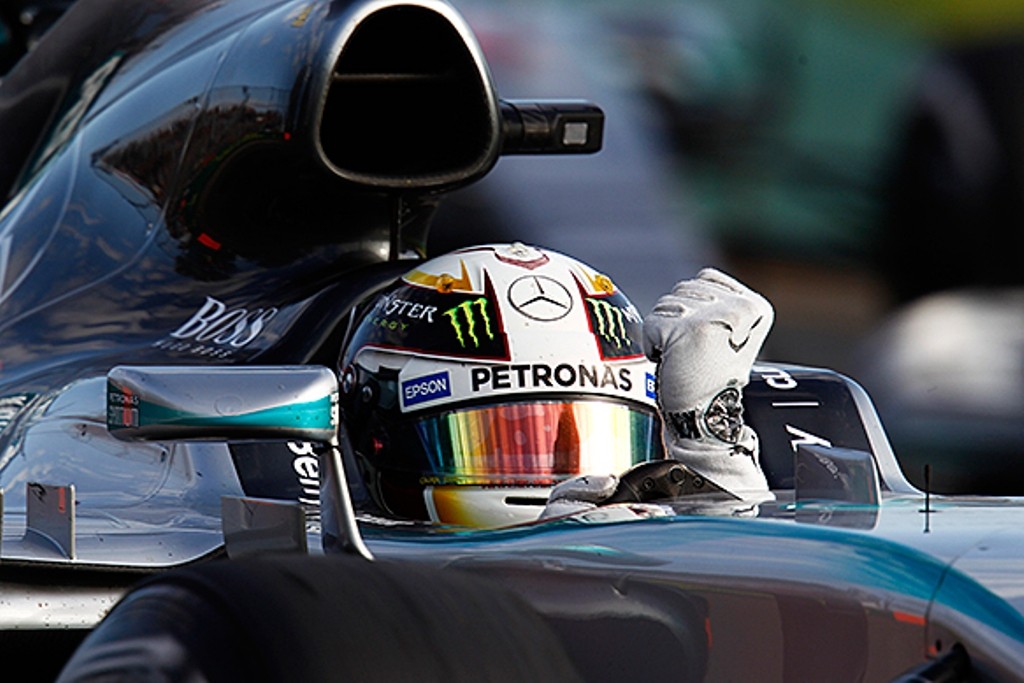 FÓRMULA 1: Lewis Hamilton voa no final do treino e conquista pole na Áustria