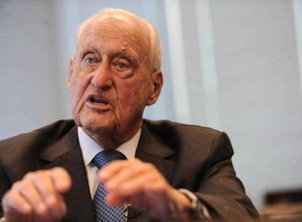 PNEUMONIA: Ex-presidente da FIFA, João Havelange é internado no Rio de Janeiro