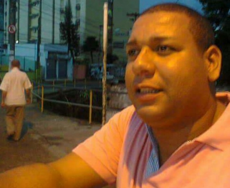 DETIDO: Identificado pela placa, taxista acusado de agredir cantora é preso pela polícia