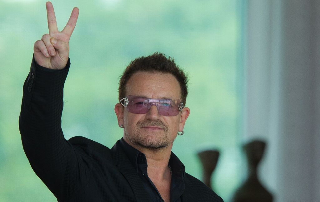 ESTRANHA COINCIDÊNCIA: Bono Voz, líder do U2, estava em cidades francesas palcos de atentados