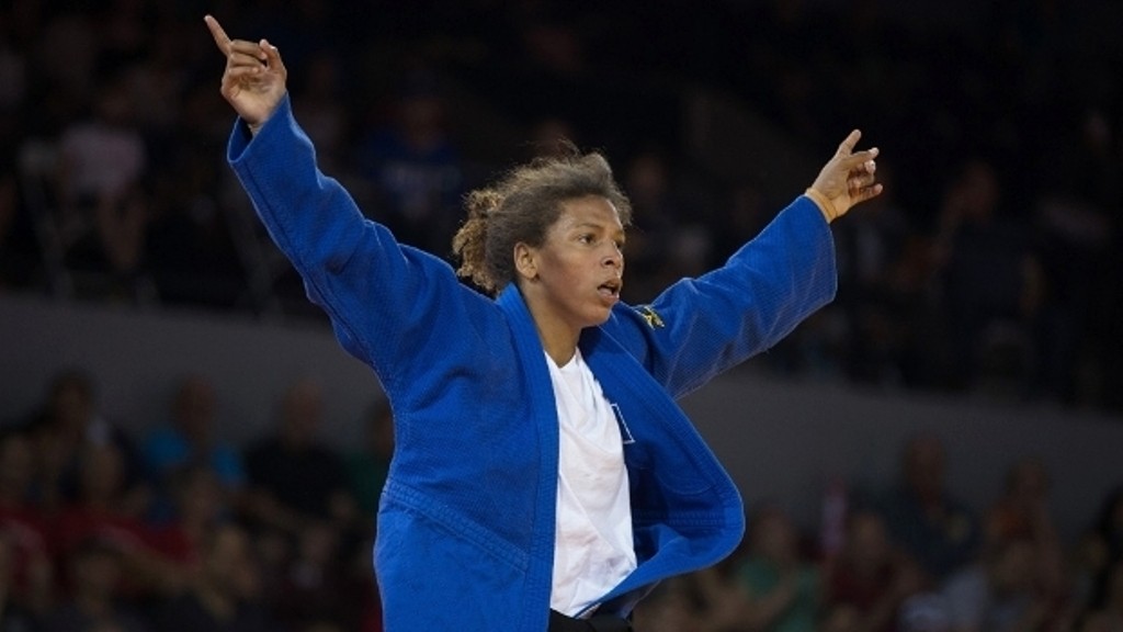 MEDALHA NA MIRA: Rafaela Silva vence romena e disputará o ouro no judô