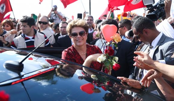 DE MALAS PRONTAS: Dilma deixa o Alvorada e segue para Porto Alegre