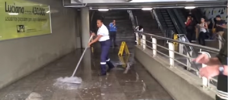 ENTROU ÁGUA: Nova Estação da Lapa fica alagada após chuva desta sexta-feira; Veja vídeos