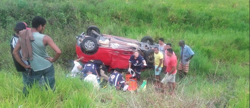 PERDEU O FREIO: Um homem morre e cinco pessoas ficam feridas em acidente na BR-101