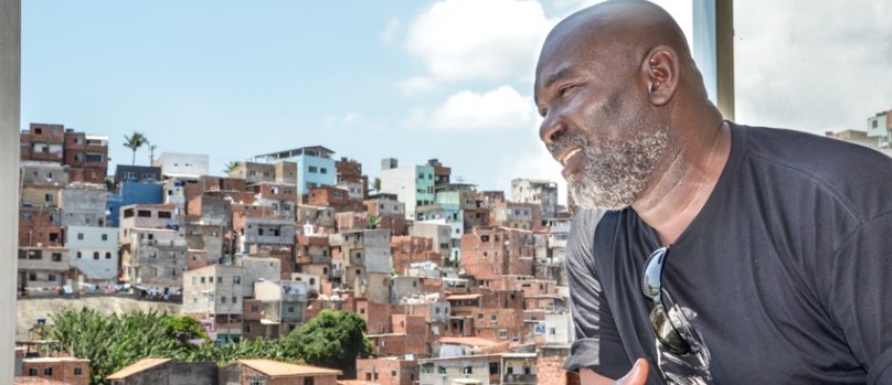 PAREM DE NOS MATAR: &#8220;Sociedade hipócrita nega o racismo, mas nos ataca&#8221;, diz Lazzo Matumbi