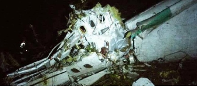 Avião da Chapecoense sofre acidente em viagem para a Colômbia; Aeronave transportava 81 pessoas